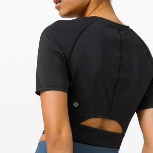 Lululemon Fine Force Short Sleeve in Black
